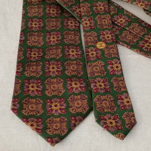 ❤️CHANEL GRIPOIX 100% Silk Tie Made in Italy - Picture 2 of 6
